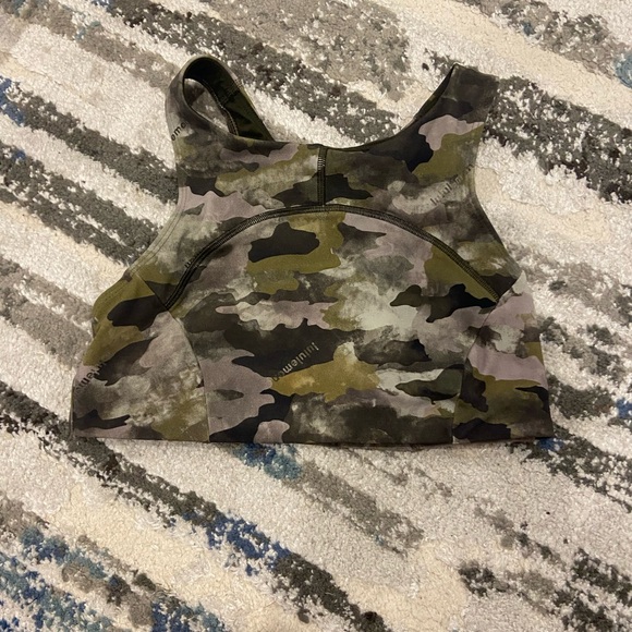 Lululemon high neck sports bra - Picture 1 of 2